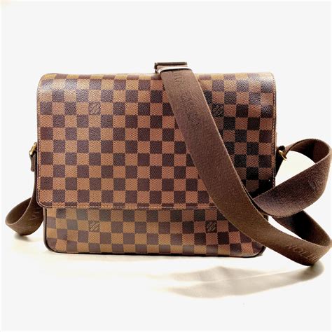 louis vuitton messenger bag classic|used Louis Vuitton shoulder bag.